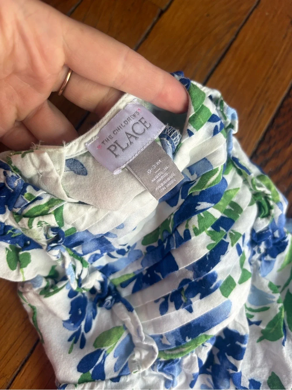 0/3M The Children’s Place Blue Floral Ruffle-Shoulder Dress - Picture 2 of 3